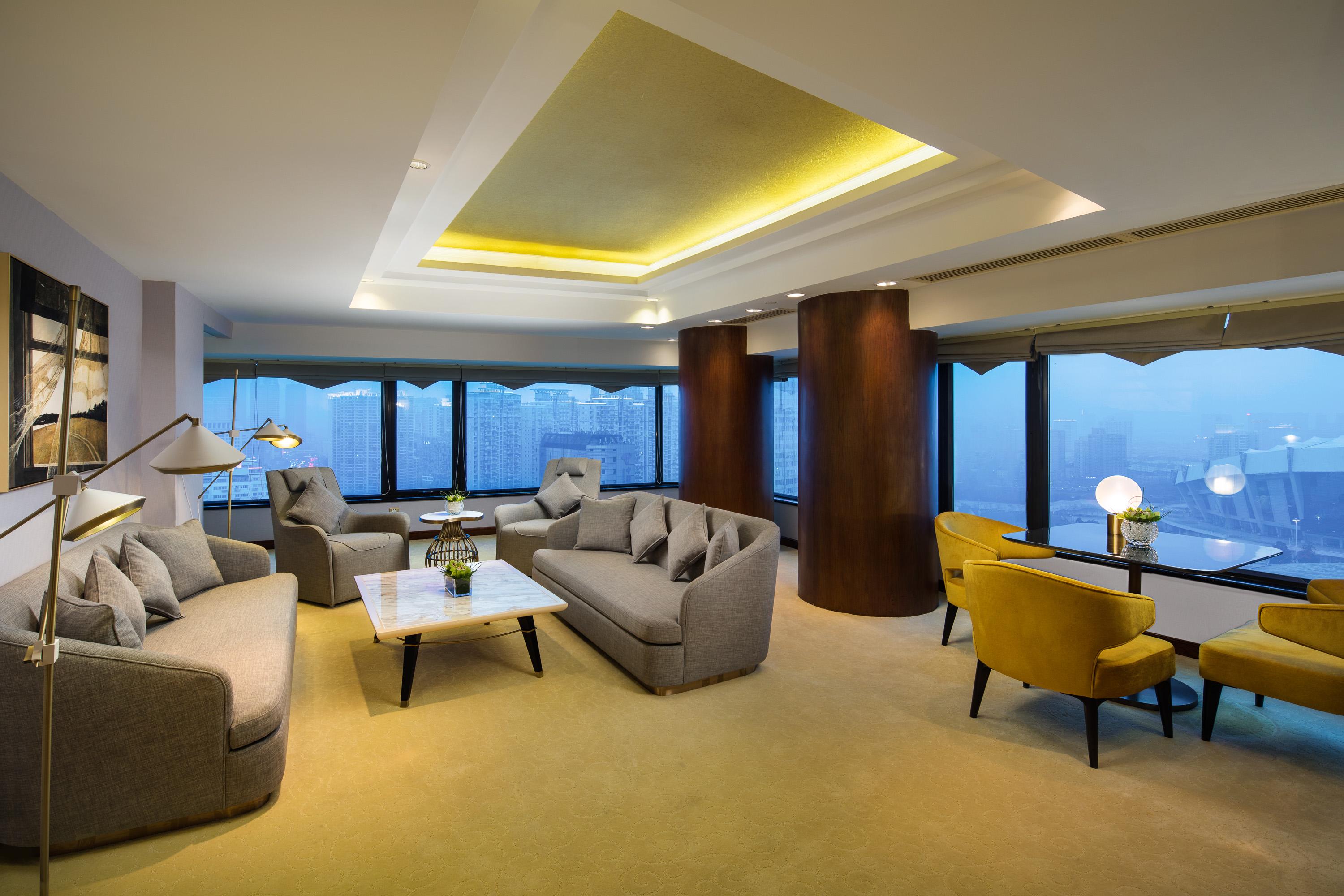 Hua Ting And Towers Hotel