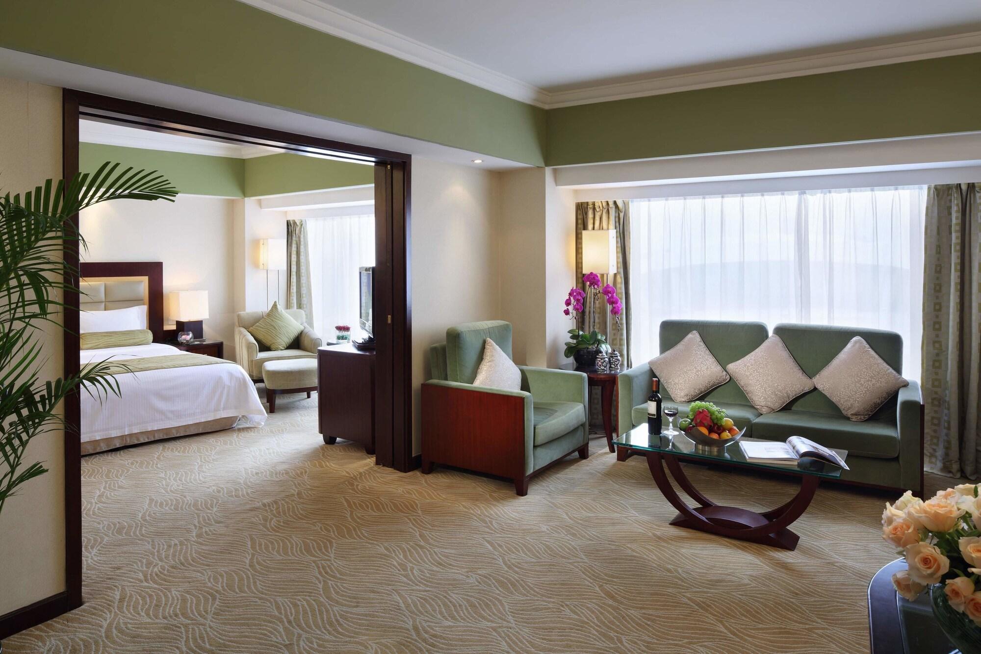 Hua Ting And Towers Hotel