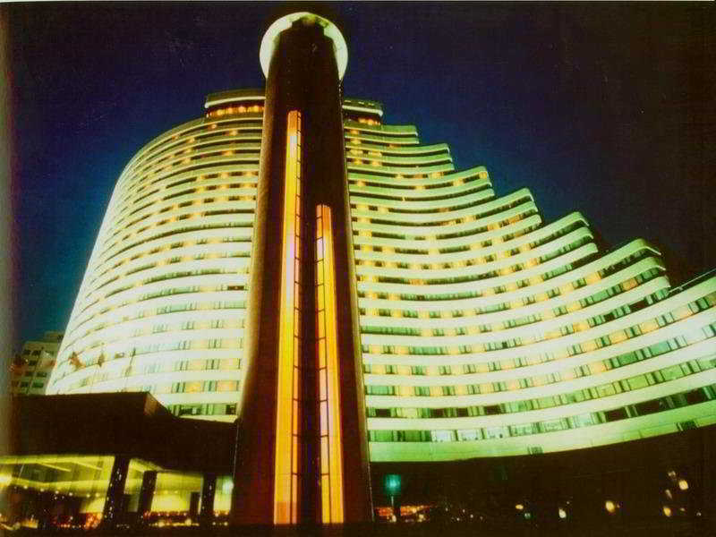 Hua Ting And Towers Xangai