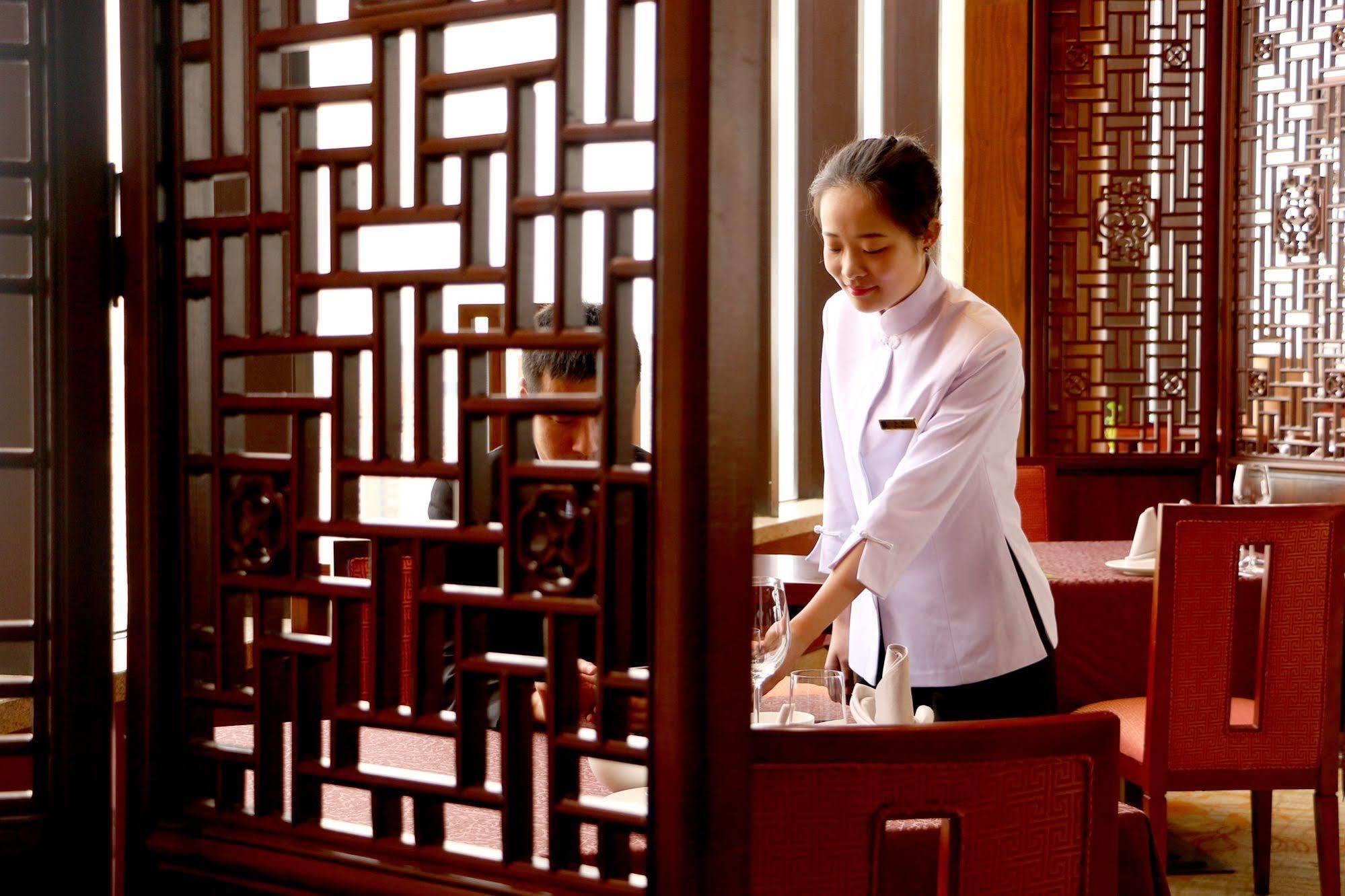 Hotel Hua Ting And Towers 5*