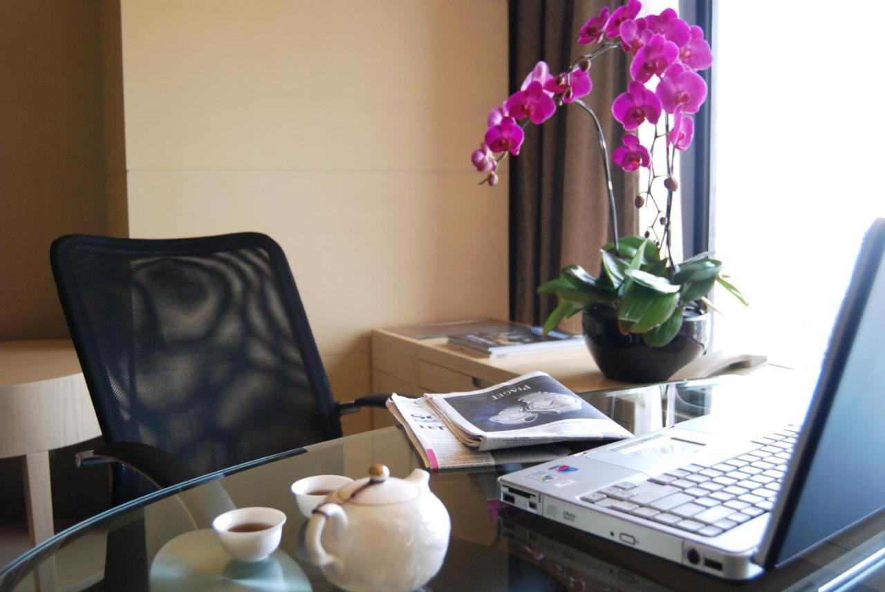 Hua Ting And Towers Hotel 5*