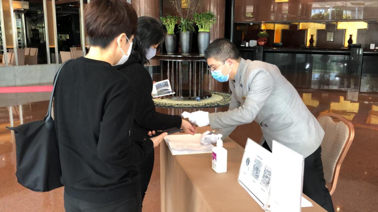 Hua Ting And Towers Hotel 5*
